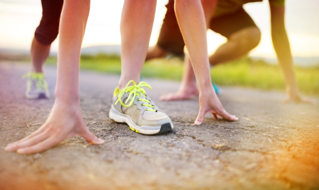 Consejos esenciales para el cuidado de los pies en deportistas